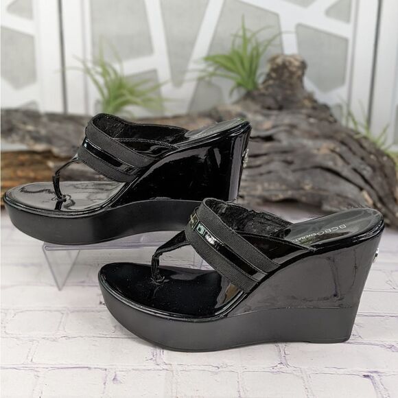 BCBGeneration Black Patent Leather Queenie Platform Wedge Thong Sandals - Picture 4 of 10